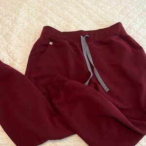 FIGS Burgundy Zamora™ High Waisted 2.0 - Petite Jogger Scrub Pants